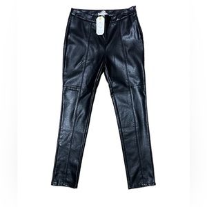 Faux leather legging/pants